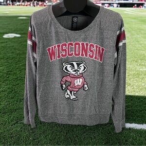University of Wisconsin Bucky Badger Gray Women’s Size XL Long Sleeve Top